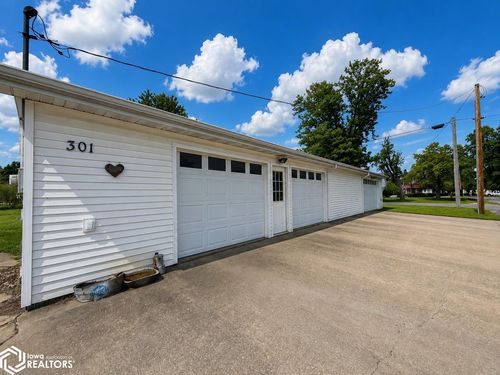 301 Spruce St, Montrose, IA, 52639-2508 | Card Image