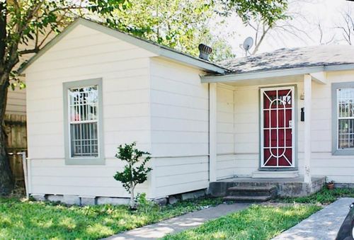 1429 N Durham Drive, Houston, TX, 77008 | Card Image
