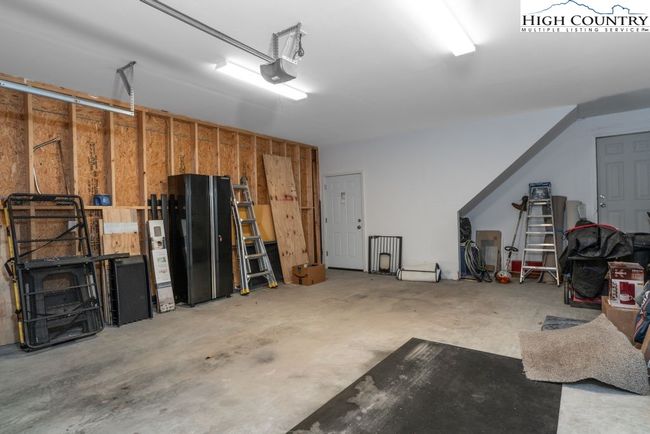 103 Mockingbird Ln, House other with 4 bedrooms, 3 bathrooms and null parking in Beech Mountain NC | Image 31