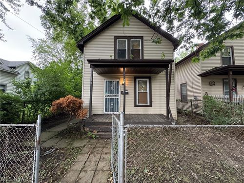 2218 Forestdale Ave, Cleveland, OH, 44109-2831 | Card Image