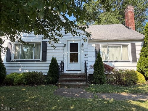 605 Allen Ave, Ashtabula, OH, 44004-2535 | Card Image