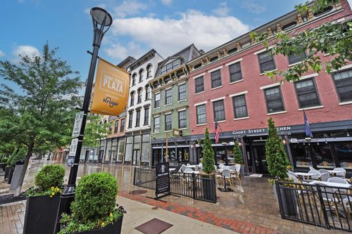 11 E Court St, Cincinnati, OH, 45202-3819 | Card Image