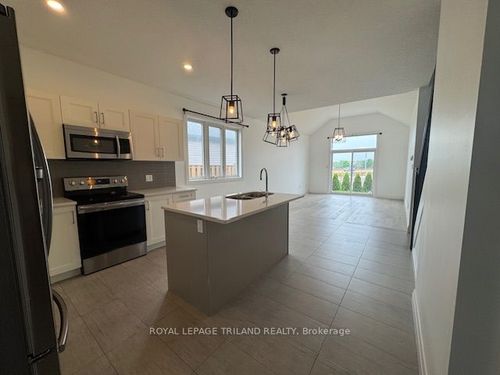 70 Compass Trail, Port Stanley, ON, N5L0B4 | Card Image