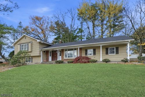 55 Somerset Dr, Woodcliff Lake, NJ, 07677-7649 | Card Image