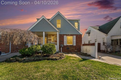 713 Riverbank St, Lincoln Park, MI, 48146-4390 | Card Image