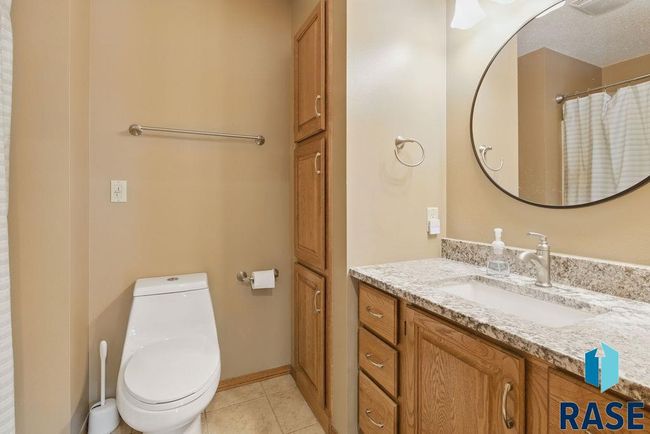 3518 S Matthew Dr, House other with 4 bedrooms, 3 bathrooms and null parking in Sioux Falls SD | Image 17