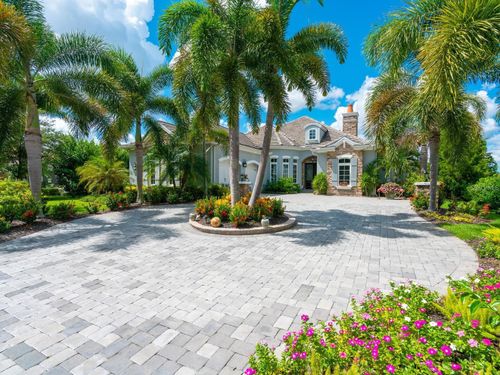 16131 Daysailor Trl, LAKEWOOD RANCH, FL, 34202-5616 | Card Image