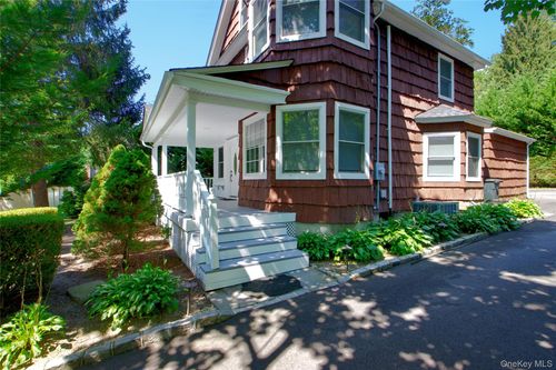 193 Woodbury Rd, Woodbury, NY, 11797-1408 | Card Image