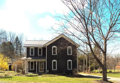 13 Michigan St, Bloomfield, NY, 14469-9339 | Card Image
