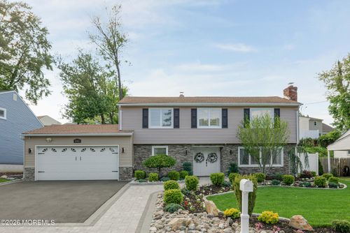 141 Southwood Dr, Old Bridge, NJ, 08857-1654 | Card Image