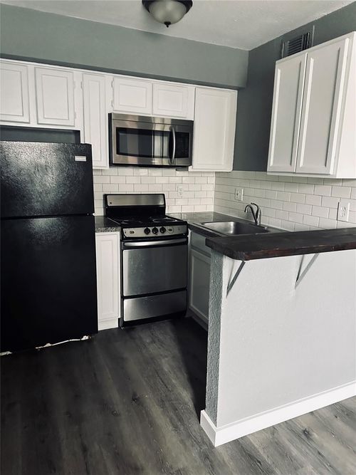 a307-9801 Walnut St, Dallas, TX, 75243-8853 | Card Image