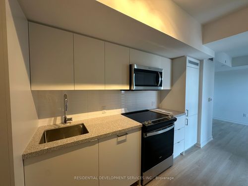 1013-500 Wilson Ave, North York, ON, M3H0E5 | Card Image