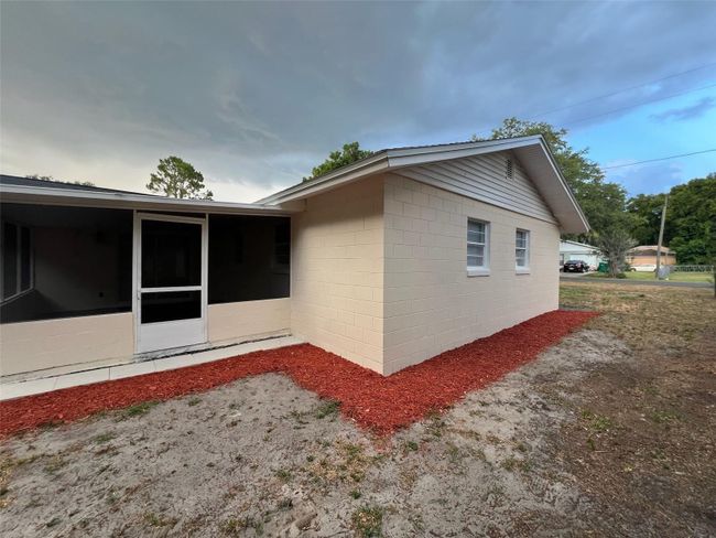 711 4 Th Street, House other with 4 bedrooms, 2 bathrooms and null parking in Wildwood FL | Image 27