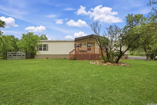 9923 County Road 5735, Castroville, TX, 78009-2213 | Card Image