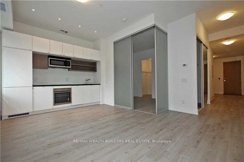 328-111 St Clair Ave W, Toronto, ON, M4V1N5 | Card Image