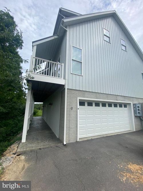 9-65 Woods Edge Rd, FORT ASHBY, WV, 26719-9221 | Card Image