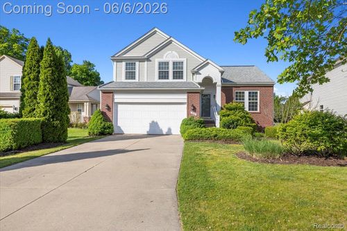 989 Callaway Ct, Howell, MI, 48843-5211 | Card Image