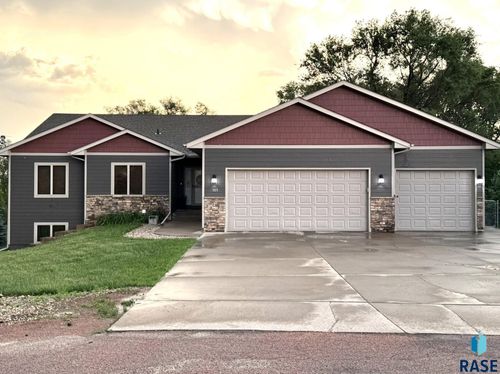 303 Meadowlark Ln, Montrose, SD, 57048-2066 | Card Image