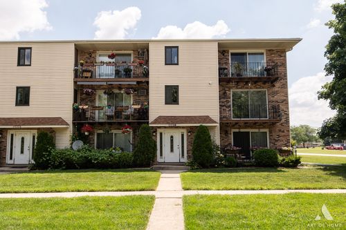 apt-2c-8049 Beloit Ave, Bridgeview, IL, 60455-7626 | Card Image