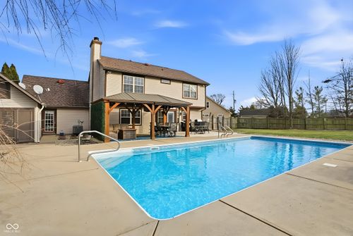 1269 Avalon Cir, Greenwood, IN, 46142-4733 | Card Image