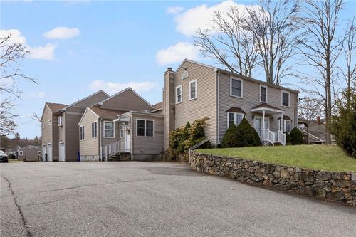 185 Legris Ave, West Warwick, RI, 02893-2930 | Card Image