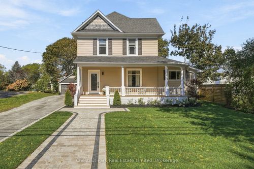 372 Main St, Wellington, ON, K0K3L0 | Card Image