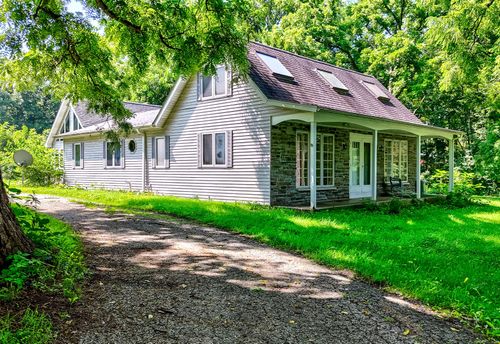 b-10386 B Fox River Dr, Newark, IL, 60541-9515 | Card Image