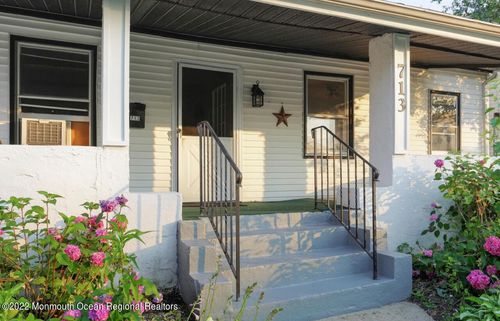 713 18th Ave, Lake Como, NJ, 07719-3013 | Card Image