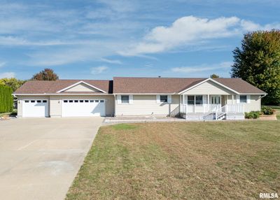 2418 9 Th Street, House other with 4 bedrooms, 2 bathrooms and null parking in Camanche IA | Image 1