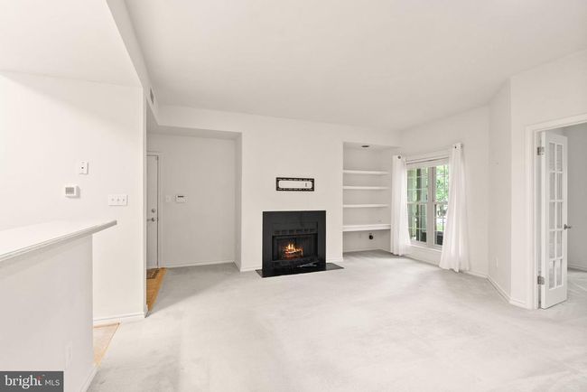 APT-1103 - 12160 Penderview Ter, Condo with 2 bedrooms, 1 bathrooms and null parking in FAIRFAX VA | Image 6