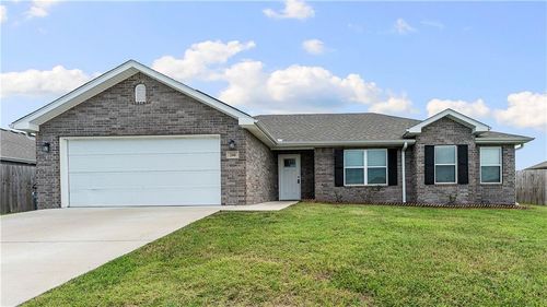 200 Post Oak Ave, Gentry, AR, 72734-4020 | Card Image