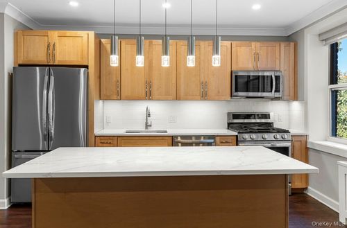 apt-3d-1133 Midland Ave, Yonkers, NY, 10708-6473 | Card Image