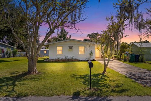 704 19th Ave W, PALMETTO, FL, 34221-4342 | Card Image
