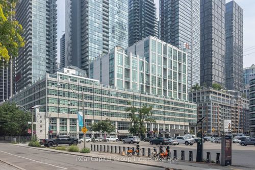 726-36 Blue Jays Way, Toronto, ON, M5V3T3 | Card Image