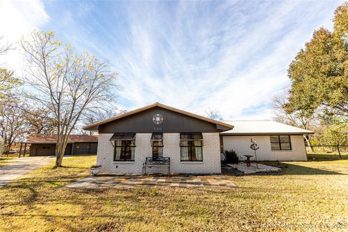 580 County Rd, Pawnee, OK, 74058-5057 | Card Image