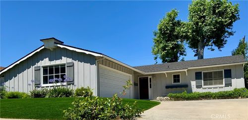 6155 Le Sage Ave, Woodland Hills, CA, 91367-1325 | Card Image
