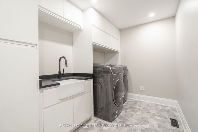 19 Rouge River Cir, House other with 4 bedrooms, 3 bathrooms and 6 parking in Markham ON | Image 26
