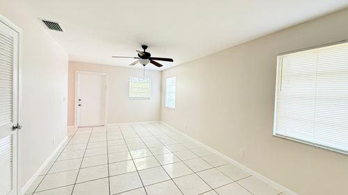 4-501 W Kalmia Drive, West Palm Beach, FL, 33403 | Card Image
