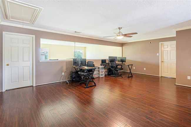 Game Room 2nd floor | Image 46
