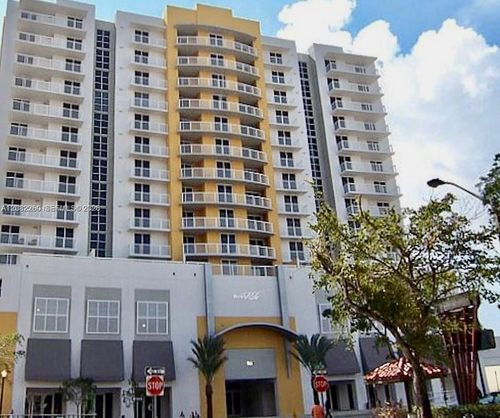808-900 Sw 8th St, Miami, FL, 33130-3751 | Card Image