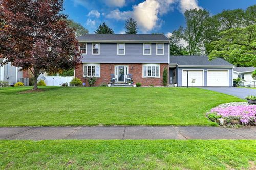 25 Bittersweet Ln, Berlin, CT, 06037-1918 | Card Image