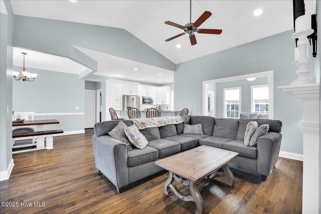 916 Sloop Point Loop Rd, House other with 4 bedrooms, 3 bathrooms and 2 parking in Hampstead NC | Image 15