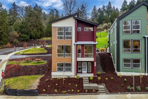 4279 Aberdeen Way Ne, Renton, WA, 98056-3048 | Card Image