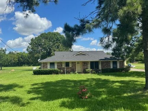 13416 V L King, Kendleton, TX, 77417 | Card Image