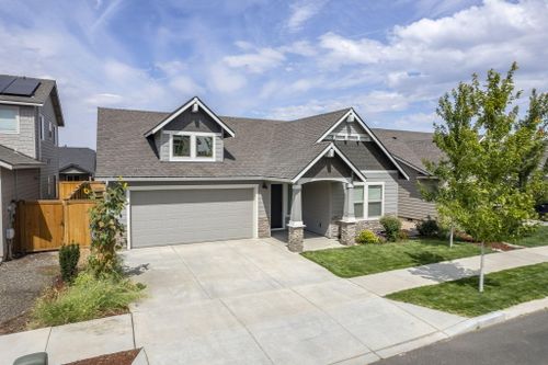 2371 Nw Teak Avenue, Redmond, OR, 97756 | Card Image