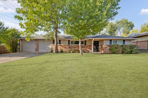 7005 Oakland Ln, North Richland Hills, TX, 76180-7971 | Card Image