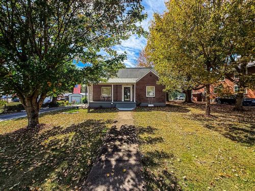 303 W Main St, Gamaliel, KY, 42140-8905 | Card Image