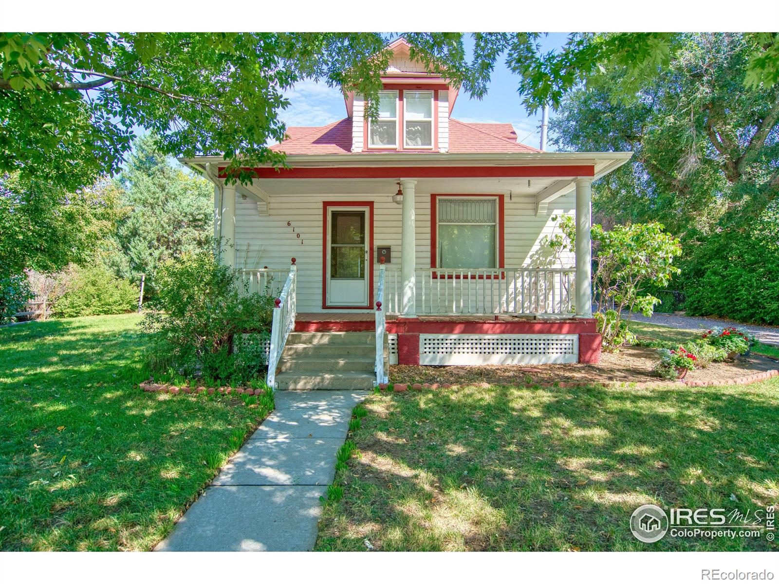 32nd Ave, Wheat Ridge, CO 80033
