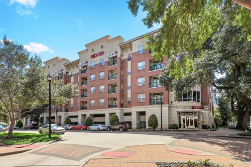 apt-203-300 St Joseph Pkwy, Houston, TX, 77002-8611 | Card Image