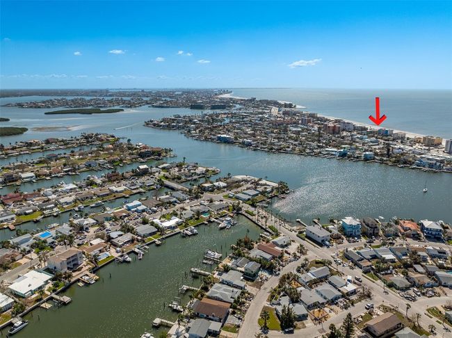 513 S Bayshore Dr, House other with 2 bedrooms, 2 bathrooms and null parking in MADEIRA BEACH FL | Image 37